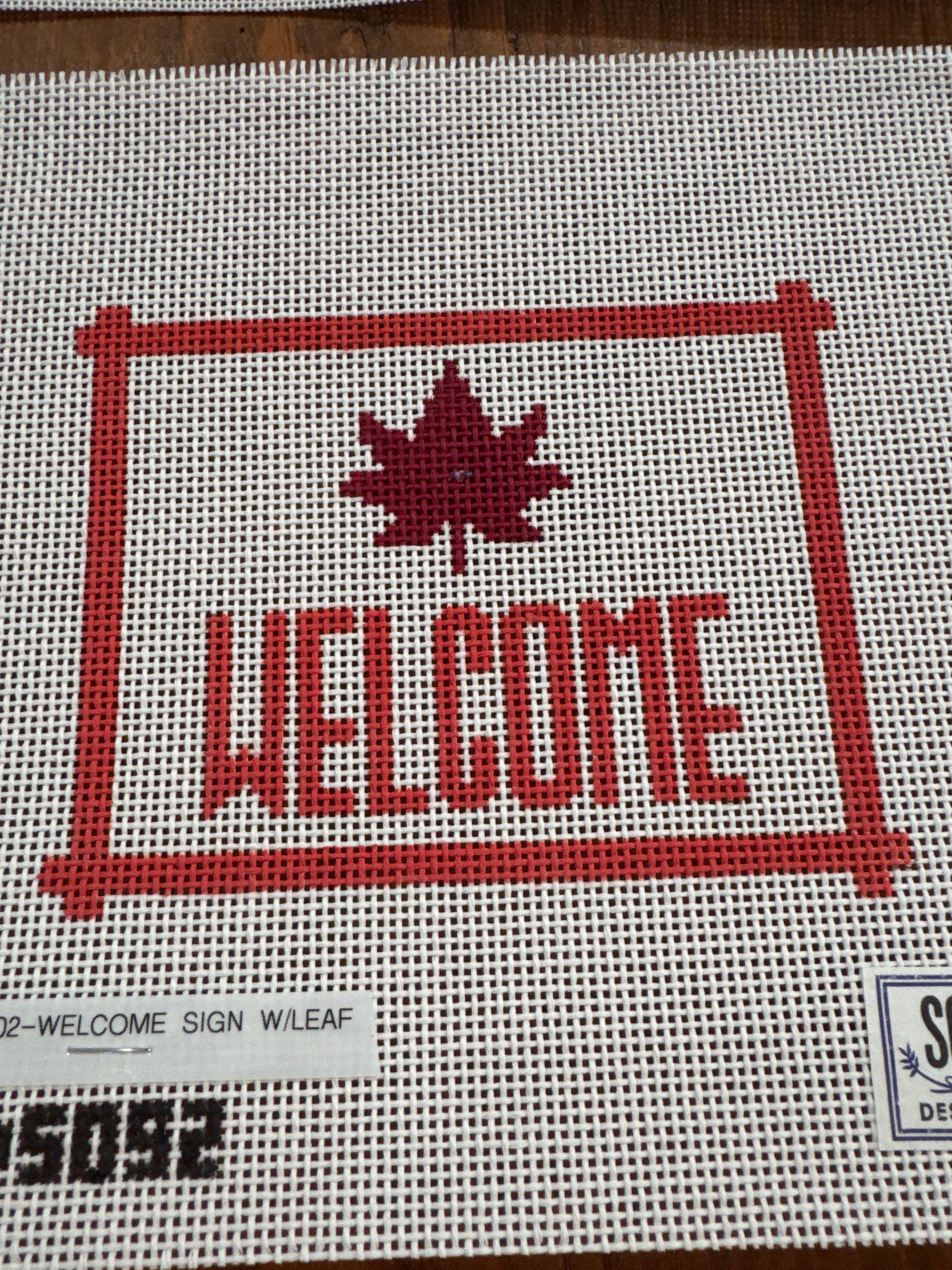 C-KCN-02 Welcome Sign with Leaf