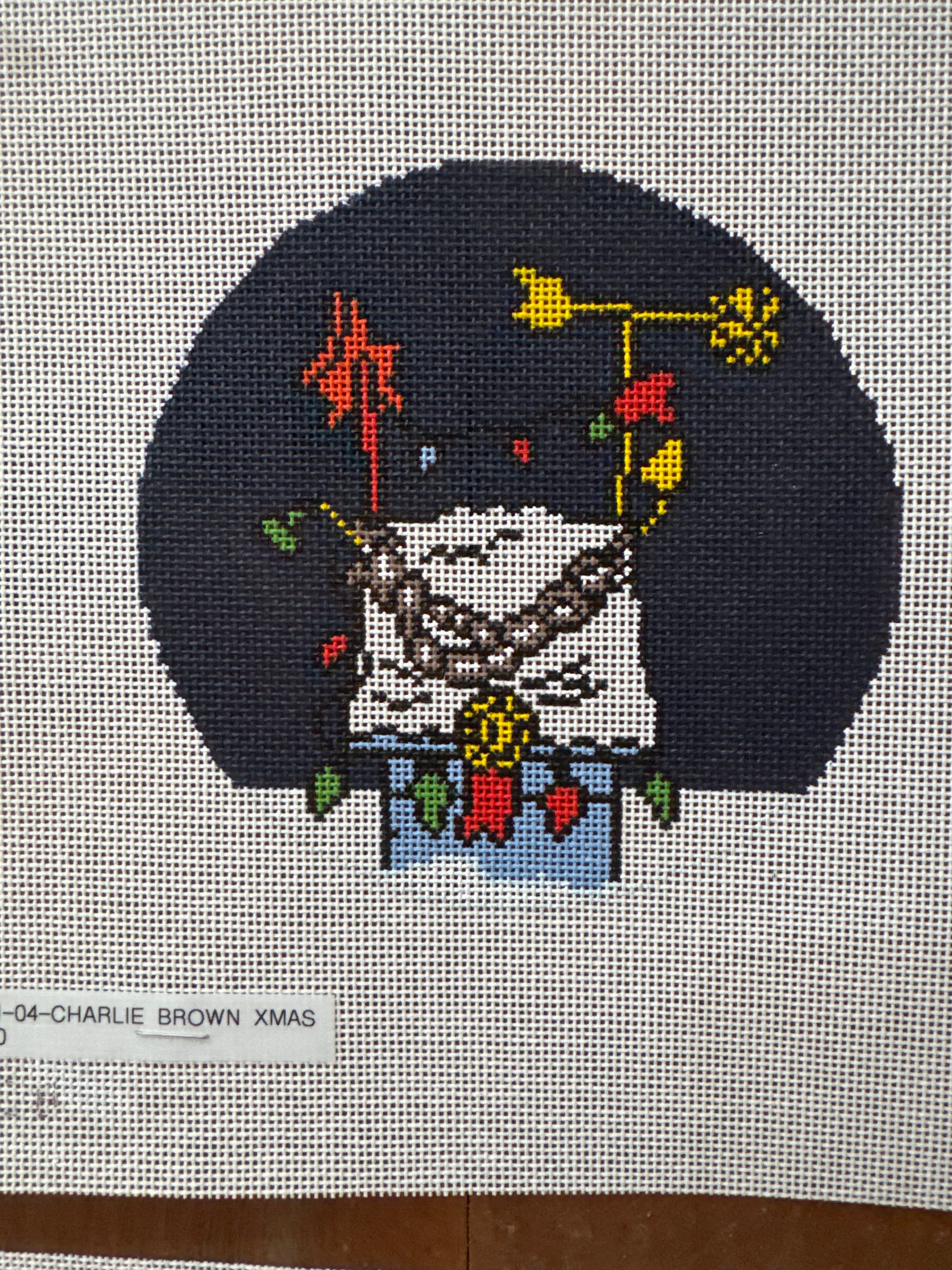 C-ON-04-Snoopy's Decorated Doghouse Round